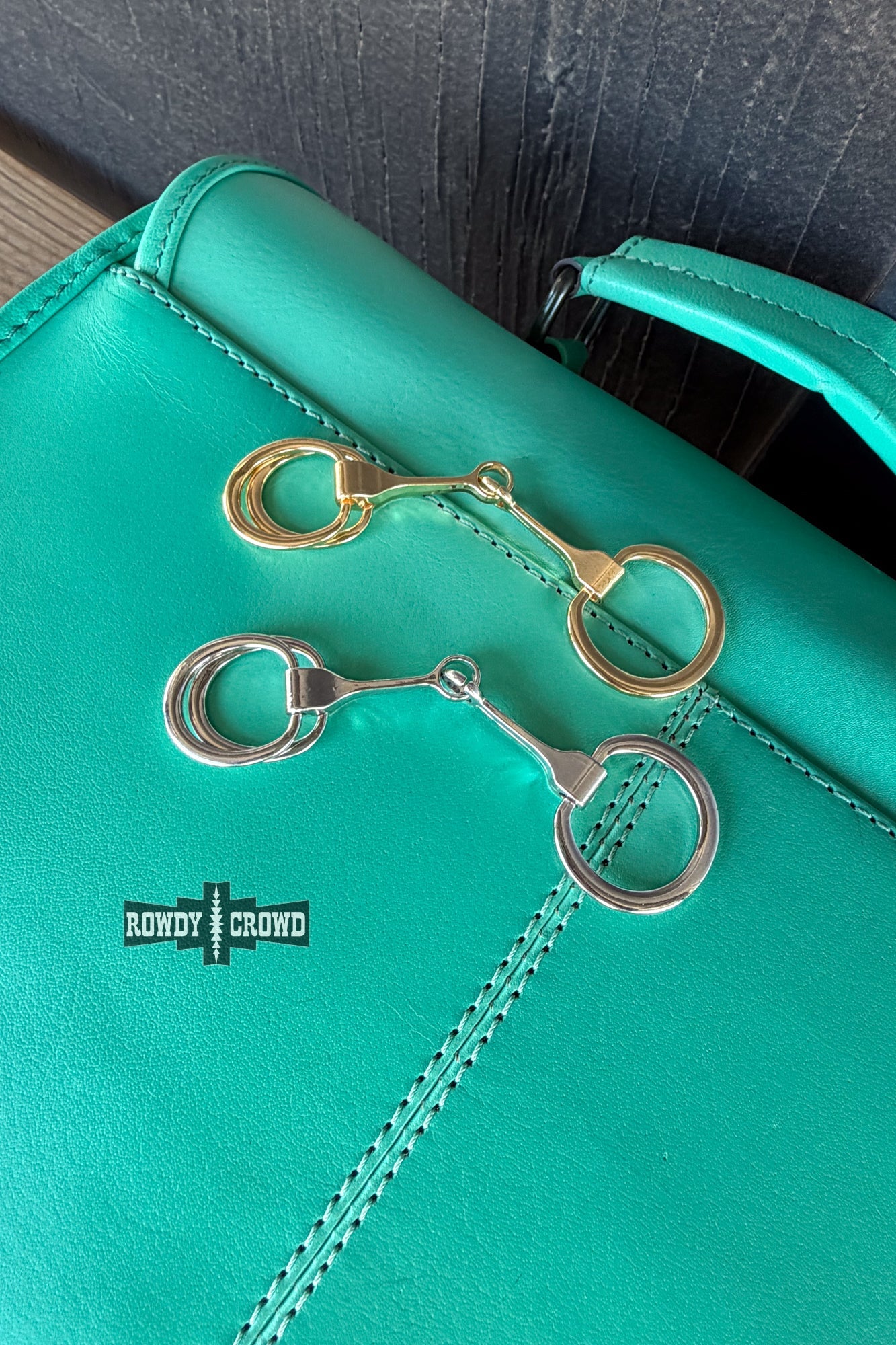 unique-id-fa82908a-0962-4b74-bc91-0aebad9e613d