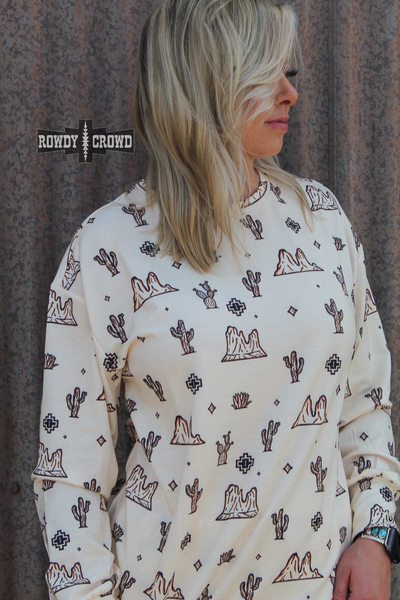 Western Apparel, Western lounge set, Western Fashion, Western Boutique, Western Wholesale, cowgirl lounge set, western outfits, western attire, western style lounge set, western desert print lounge set, wholesale clothing, desert print lounge set, western jogger style pants, western sweatshirt, western joggers, western lounge pants, western sweat shirt, western lounge top