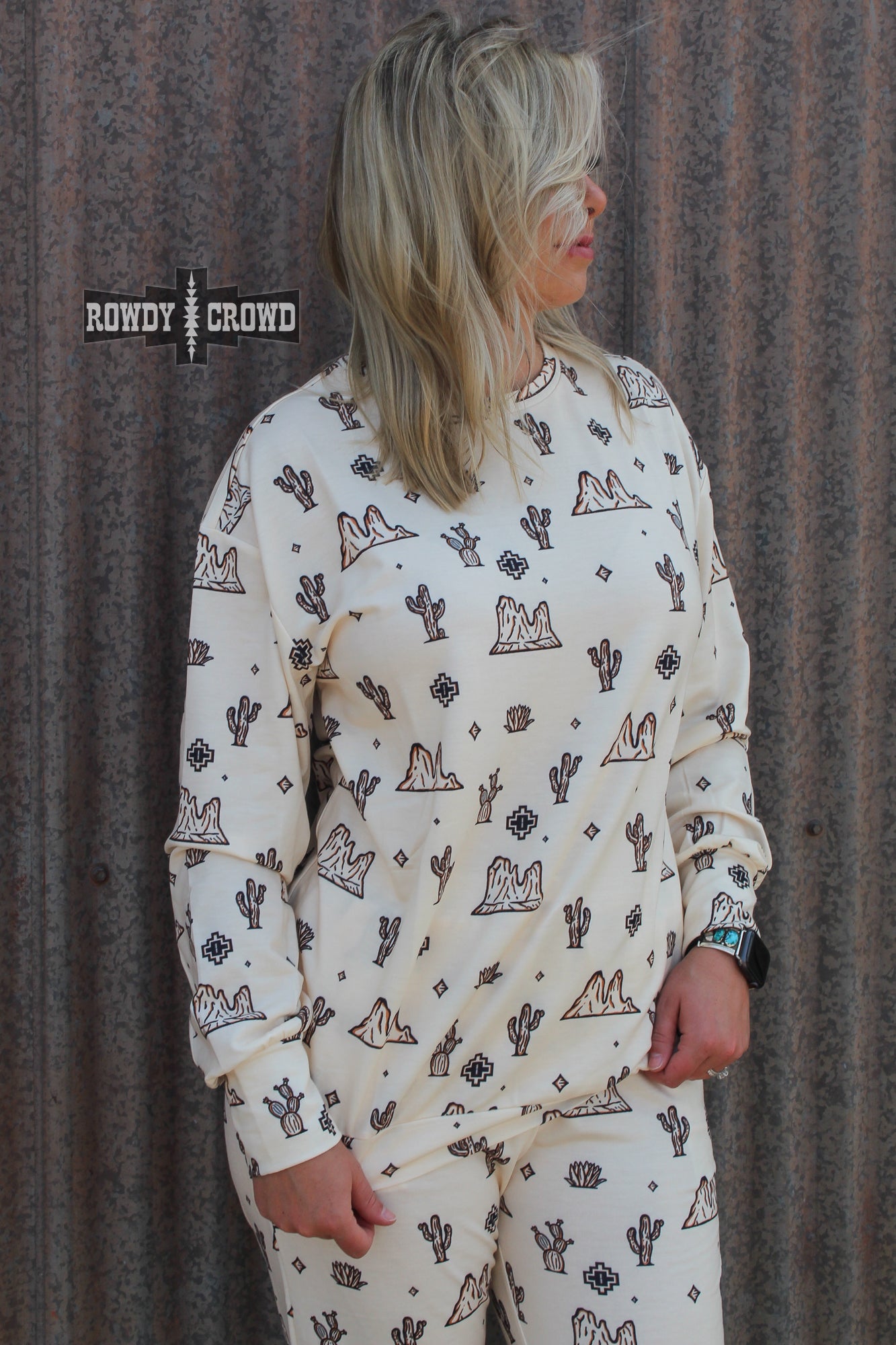 Western Apparel, Western lounge set, Western Fashion, Western Boutique, Western Wholesale, cowgirl lounge set, western outfits, western attire, western style lounge set, western desert print lounge set, wholesale clothing, desert print lounge set, western jogger style pants, western sweatshirt, western joggers, western lounge pants, western sweat shirt, western lounge top