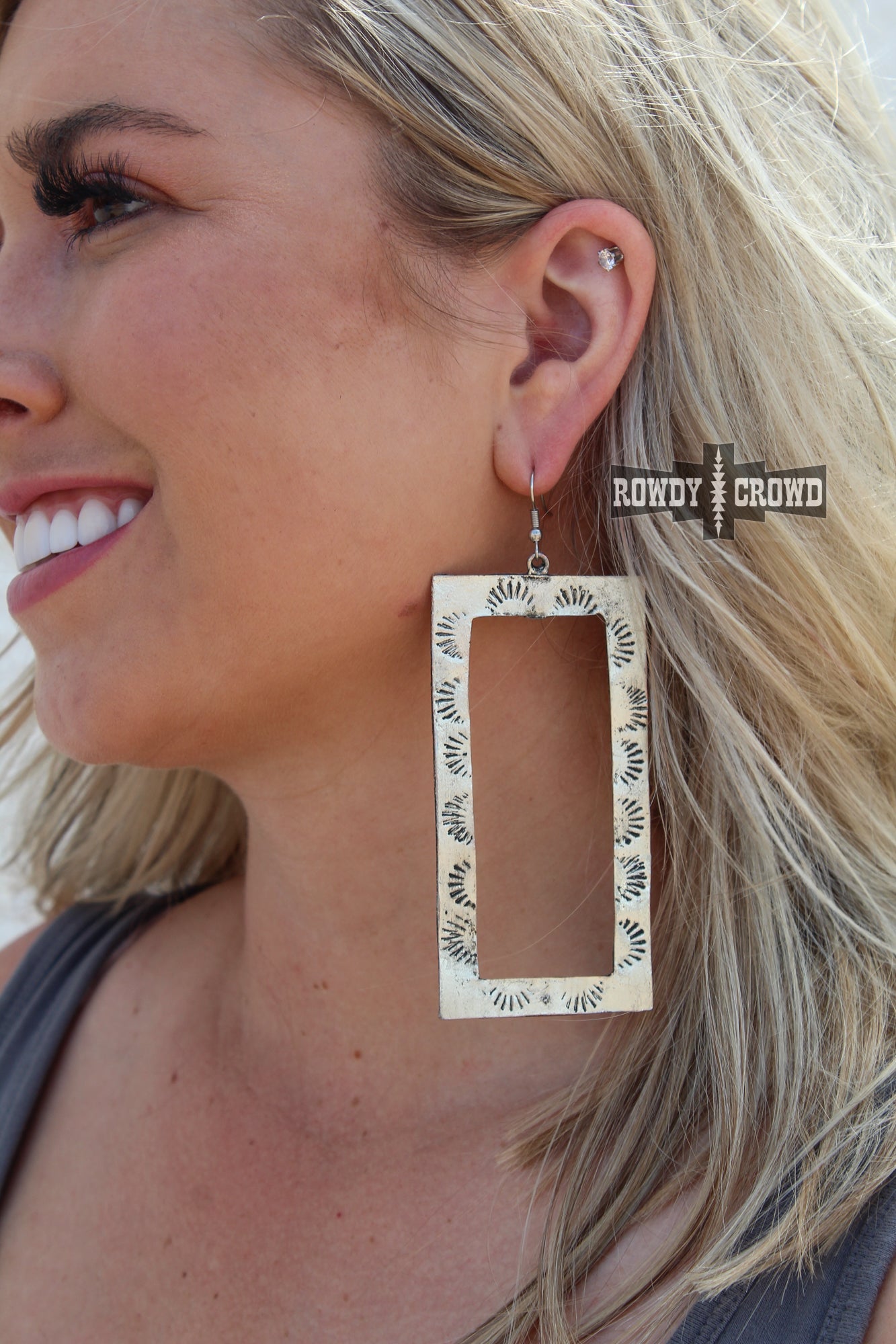Western Accessories, Western Jewelry, Earrings for Women, Southwestern Jewelry, Western Jewelry Wholesale, Cowgirl Jewelry, Western Wholesale, Wholesale Accessories, Wholesale Jewelry, silver stamped earrings, western dangle earrings, western boho earrings, western earrings
