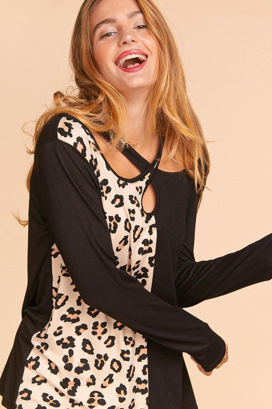 LEOPARD PRINT COLOR BLOCK CUT OUT KNIT TOP